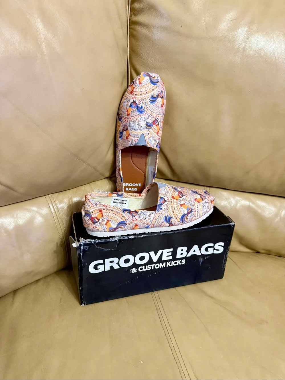 Groove Bags Chicken Rooster Slip On Shoes Women's 9 NIB